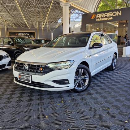 VOLKSWAGEN JETTA 1.4 250 TSI TOTAL FLEX R-LINE TIPTRONIC VOLKSWAGEN JETTA 1.4 250 TSI TOTAL FLEX R-LINE TIPTRONIC